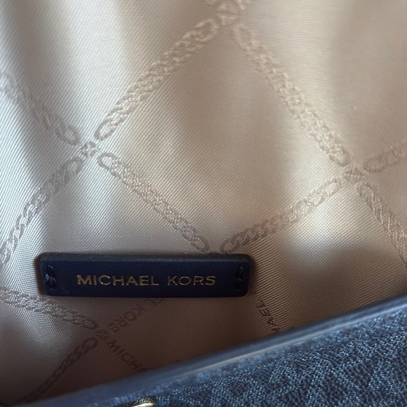MICHAEL Michael Kors Blue Clutch Wristlet with snap closure NWT leather - Picture 8 of 10